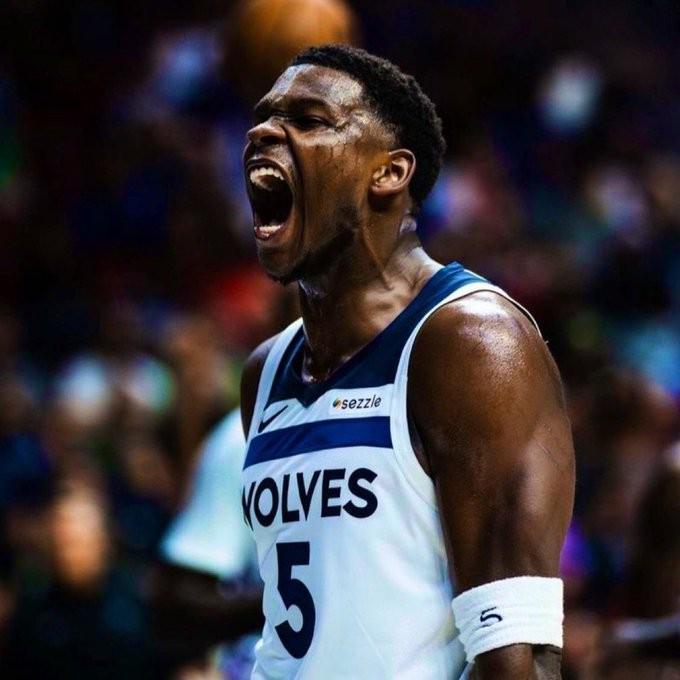 开云服务-里程碑，爱德华兹成为NBA首位在25岁前投中1200记三分的球员