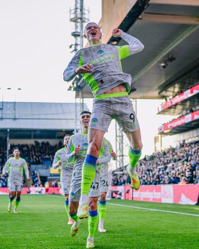 kaiyun-【英超】魔人头球+点球，福登贴地斩，曼城3-0水晶宫