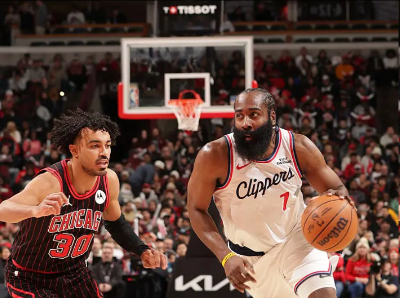 kaiyun-快船惨败公牛28分 六连胜遭终结！第二节被轰45-19末节提前认输