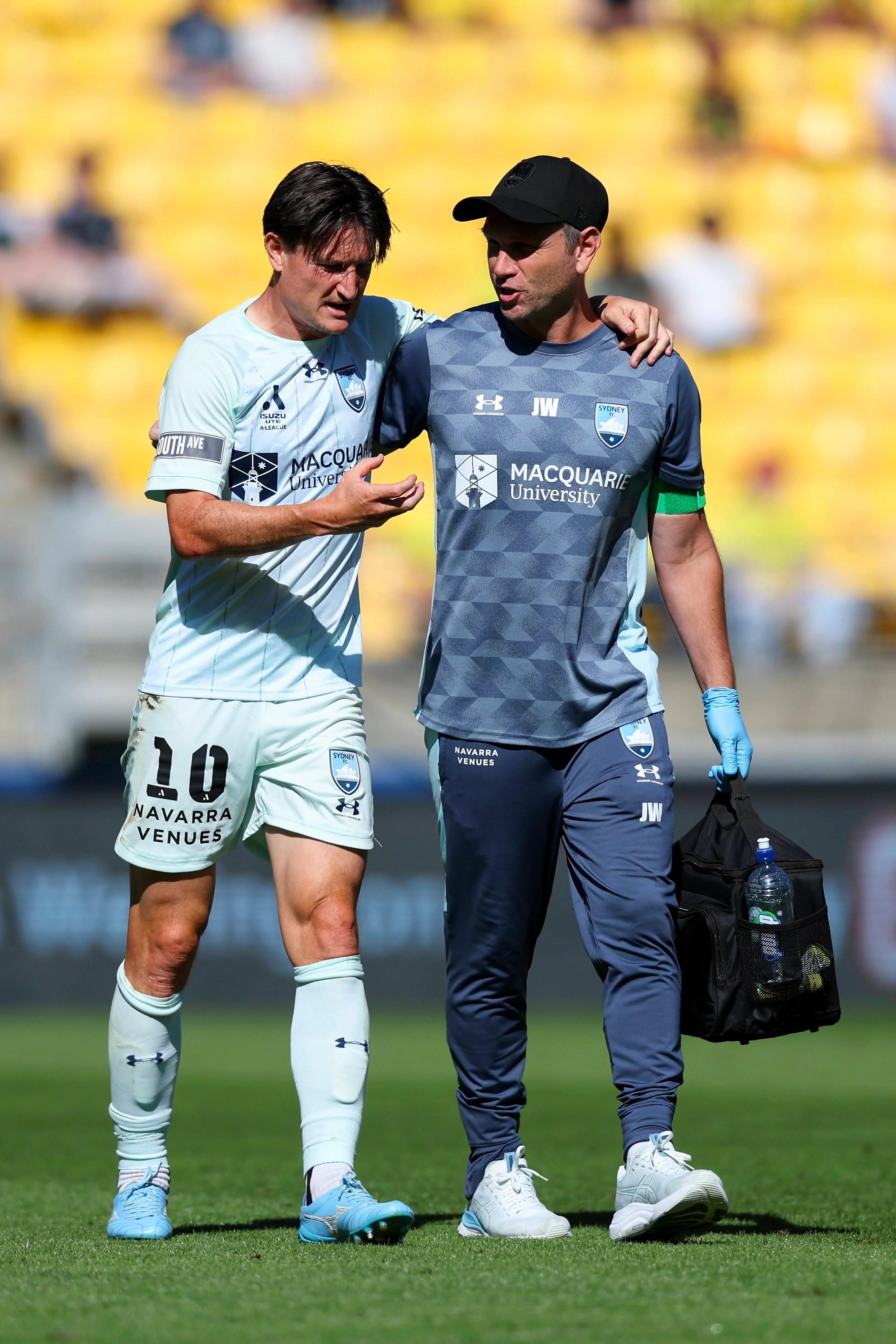 kaiyun-悉尼澳超大名单：主力前锋洛雷脚踝受伤，无缘迎战墨尔本胜利