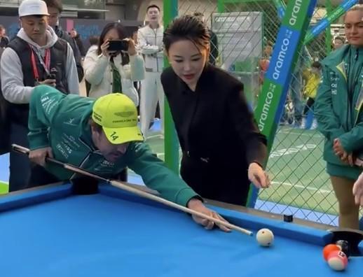 开云中国-跨界，“头哥”阿隆索与潘晓婷及男篮名宿杨鸣、刘炜互动