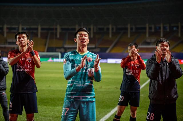 开云中国-张鹭：感谢深足拉我一把 去年保级战凌晨5点才睡